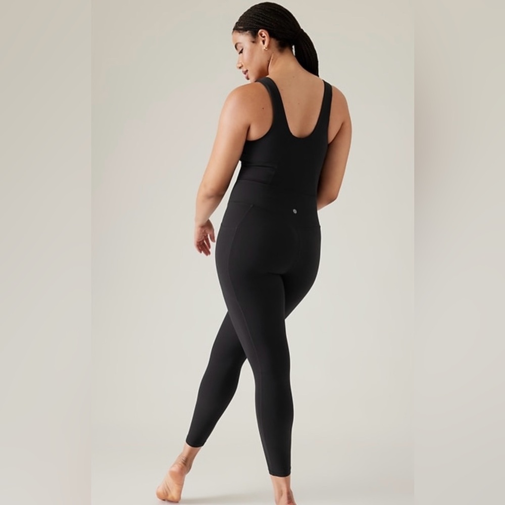 Athleta Stash Salutation 7/8 Bodysuit, Women’s Size M, black. Perfect condition!